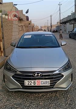 هیۆندای ئەلەنترا